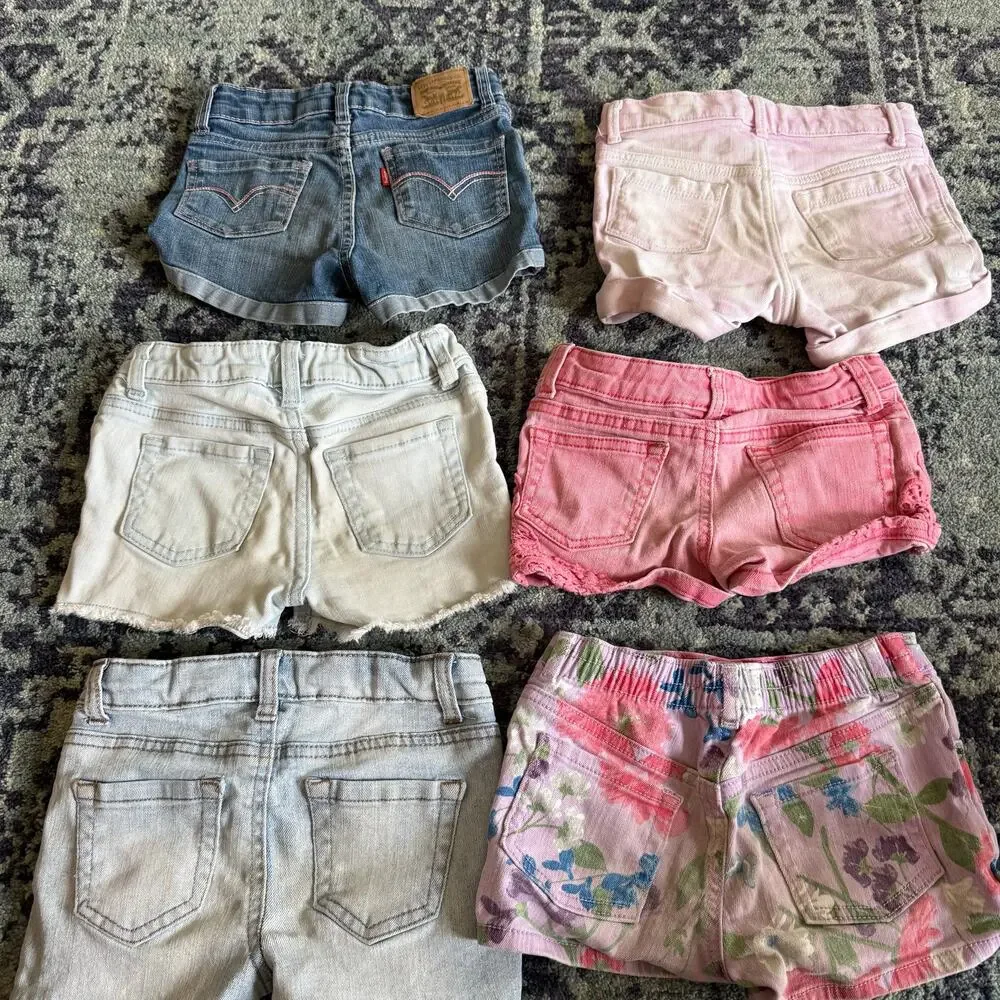 Lot of 9 Girl’s Shorts  Sz XS (4-5T) Cat and Jack, Levi’s & More | Summer Preppy - Picture 3 of 6